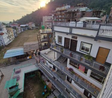 Tapovan Hostel | Manzil Hostel