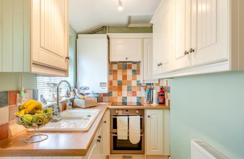Slingsby House | Maple Cottage