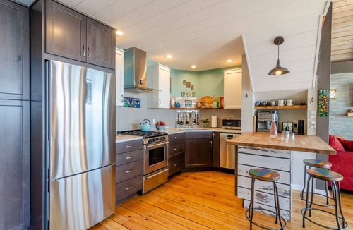 Langley House | Maple Cove Hideaway - Ocean Front Cabin - Close To Langley!
