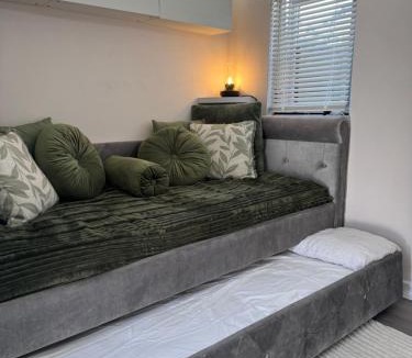 Seisdon House | Maple Gem