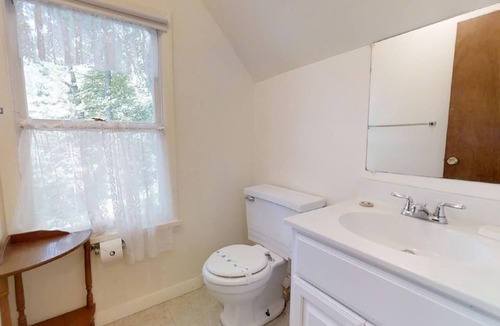 Hammondsport Cottage | Maple Hideaway:"Lots of Privacy!"