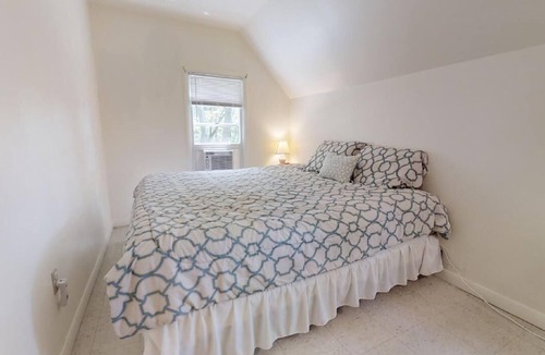 Hammondsport Cottage | Maple Hideaway:"Lots of Privacy!"
