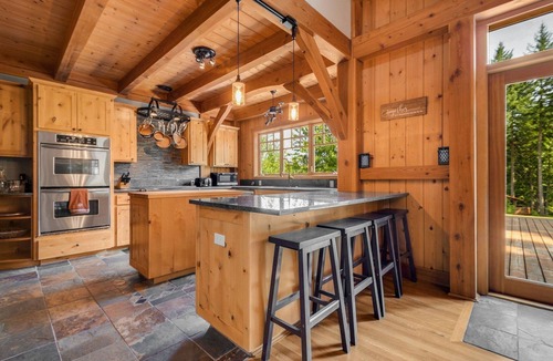 Stevenson House | Maple Hill Lodge - Stevenson Retreat, Hot Tub, AC, Amazing Recreation Area!