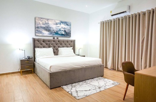 Accra Hotel | Maple Homes