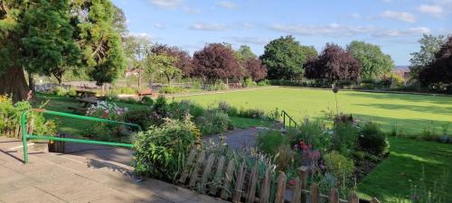 Horfield House | Maple House