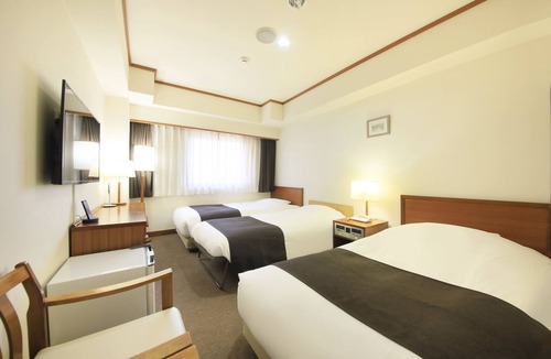 Hanamigawa Hotel | Maple Inn Makuhari