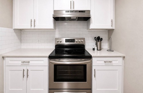 Shannon Apartment | Maple & Main Hoover | Modern 2BR Escape