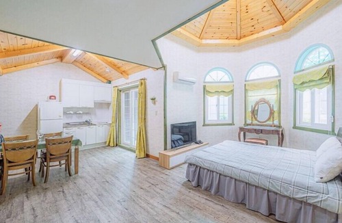 Jeongseon House | maple pension