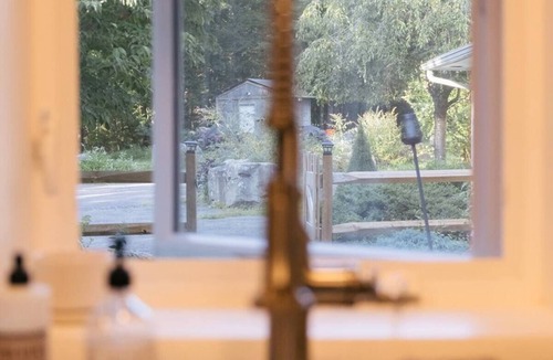 Ulster Park House | Maple Ridge Modern Rustic Retreat where Modern comfort meets Rustic Charm