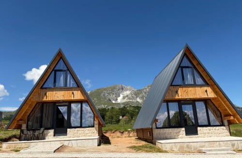 Virak House | Maple Valley