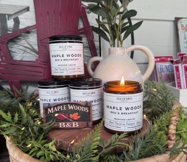 Honeymoon Bay Bed & Breakfast | Maple Woods B&B