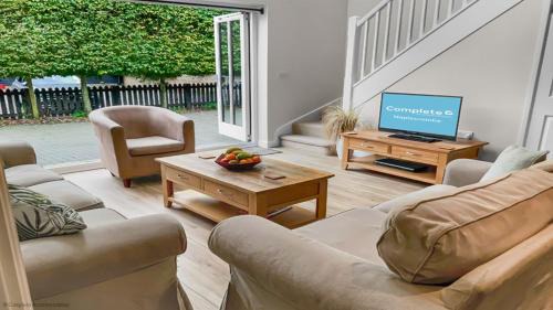 East Tisted House | Maplescombe