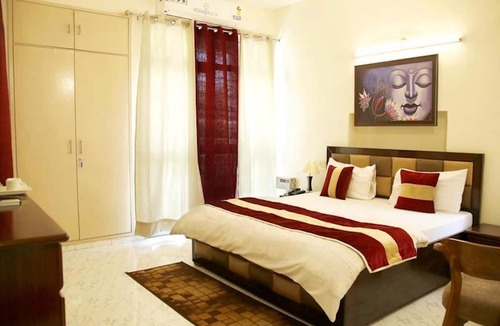 South Extension House | Maplewood Guest House, Neeti Bagh, New Delhiit is a Boutiqu Guest House - Room 4
