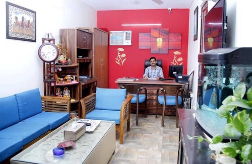South Extension House | Maplewood Guest House, Neeti Bagh, New Delhiit is a Boutiqu Guest House - Room 5