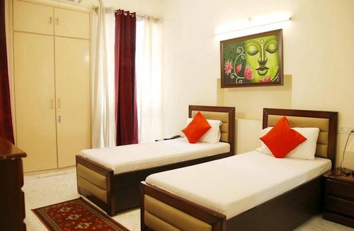 South Extension House | Maplewood Guest House, Neeti Bagh, New Delhiit is a Boutiqu Guest House - Room 5
