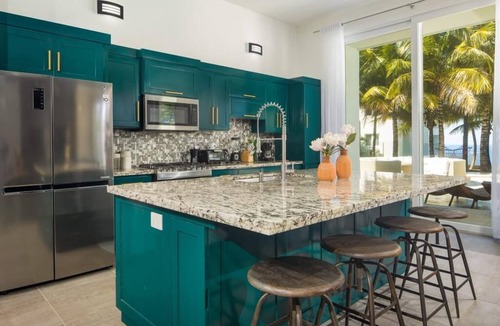 Los Cerros Villa | Mara Grande - Exquisite Large Group Oceanfront Rental Villa