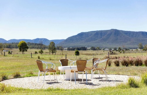 Broke House | Maranda Country Estate - Maranda Country Estate 5 Bedrooms with Spa & Pool