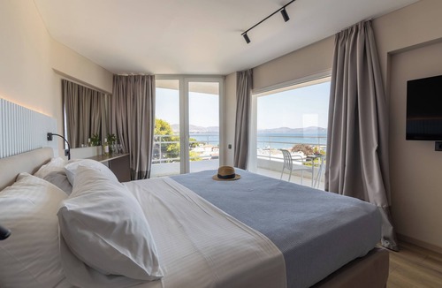 Nea Makri Hotel | Marathon Beach Resort