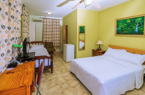 Maraval House | MARAVAL BREEZE