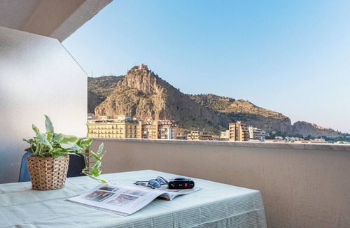 Palermo House | Marbela Apartments & Suites