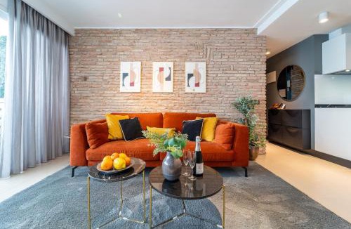 Marbella Seafront Promenade Apartment | Marbella First Line Beach