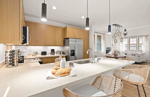 Makaha Valley House | @ Marbella Lane - 2 master suites | MT+Ocean Views
