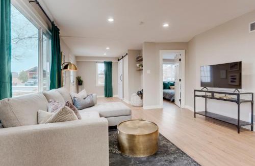Longmont House | @ Marbella Lane - 3BR Remote Work Laundry + P
