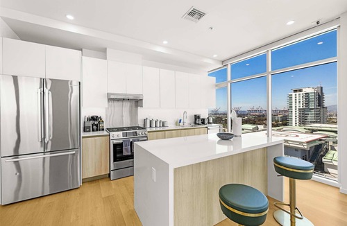 Waterfront Apartment | @Marbella Lane - Chic 2BR Penthouse w/Ocean views