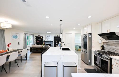 Sunnyvale West House | #Marbella Lane - Exquisite 3BRHome 11-Min to Levi's