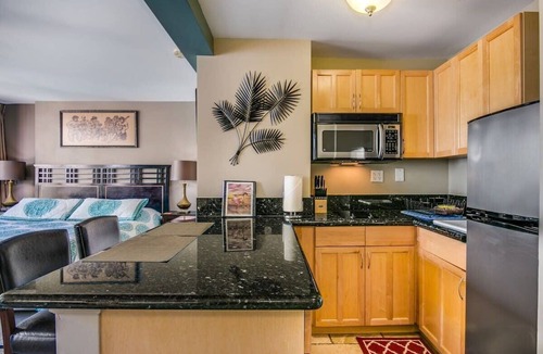 Waikiki Apartment | @ Marbella Lane - Mountain View Studio