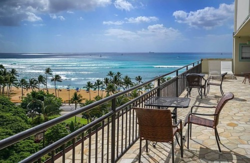 Waikiki Apartment | @ Marbella Lane - Mountain View Studio