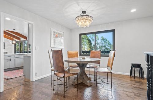 Colma House | #Marbella Lane- Perfect Blend of Scenic & Comfort