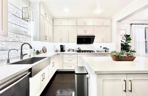 Woodbury House | @ Marbella Lane - Vibrant 4BR Home in Irvine