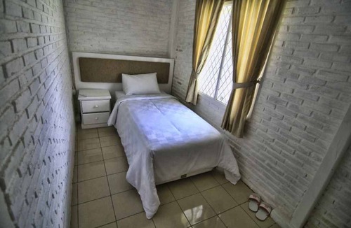 Jalancagak Resort | Marbella Twin Waterfall Resort Ciater