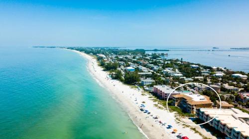Bradenton Beach Apartment | Marbella Villa 03 - 1713930
