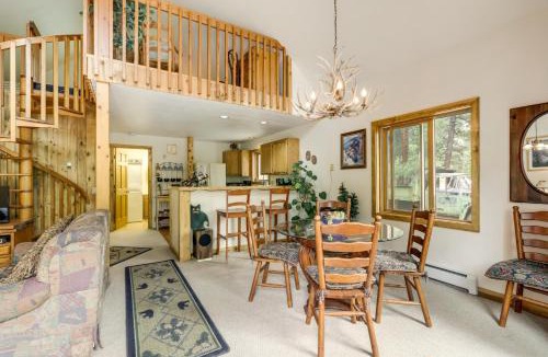 Marble House | 'Marble Hideaway' Cabin w/Mountain Views + Deck!