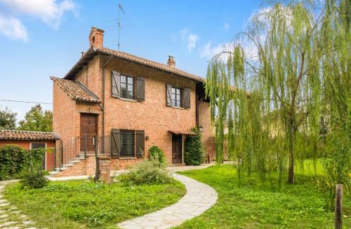 Rocchetta Tanaro House | Marchesi Incisa Winery Lodge