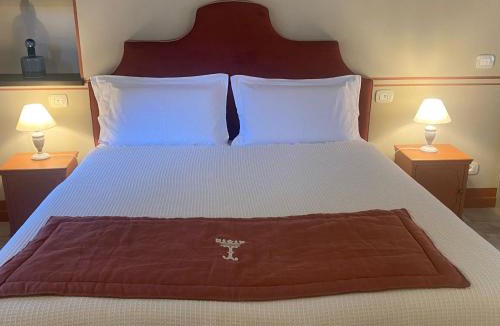 Rocchetta Tanaro House | Marchesi Incisa Winery Lodge