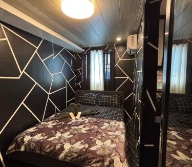 Cabanatuan House | Marcus Tiny House - Black&White in Cabanatuan City