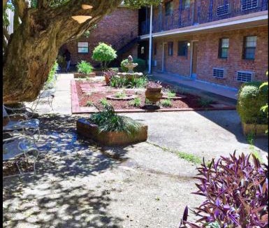 Beauregard Town Historic District Apartment | Mardi Gras Central one Block from River Center