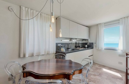 Volastra Apartment | MareAmore – Your refuge overlooking the Cinque TerreWelcome to MareAmore, a delightful holiday home located in Volastra, a picturesque panoramic town in the municipality of Riomaggiore, immersed in the tranquility and breathtaking beauty of the Cinque