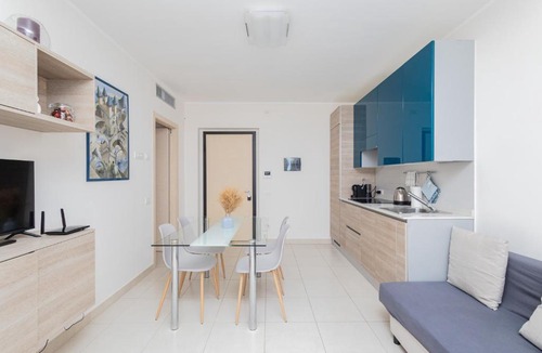 Pavia Apartment | Marelli 28 - 10 minuti a piedi da San Matteo, Cnao e Stazione