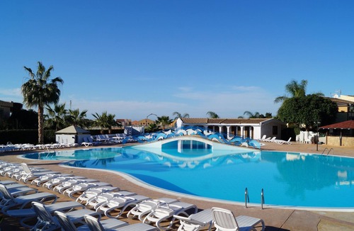 Campofelice di Roccella Villa | Mareluna Family Resort - Villa 6 - Wi-Fi and A / C!