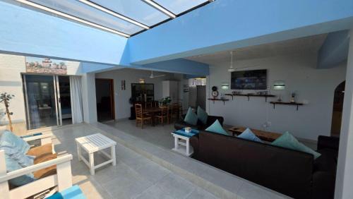 Margate Beach Apartment | Margate Beachfront Penthouse