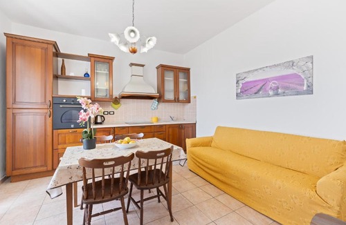 Scano di Montiferro House | Mari E Monti