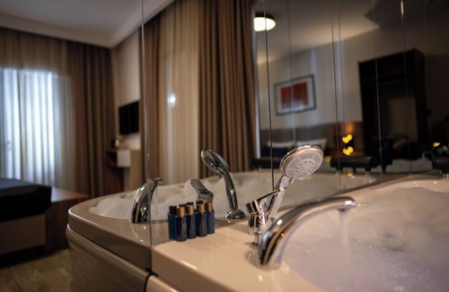 Kagithane Hotel | Mari Suites Hotel
