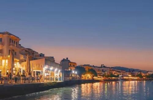 Ierapetra Apartment | Marika's central cosy studio in Ierapetra- walk to the beach and city centre