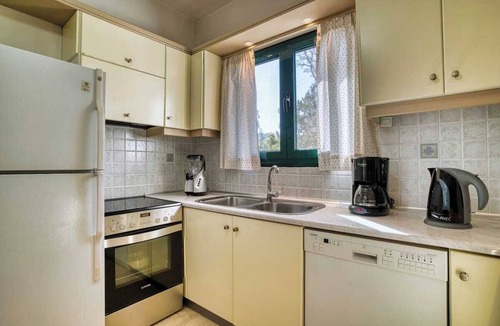 Violi Charaki House | Marilizas Spacious Maisonette