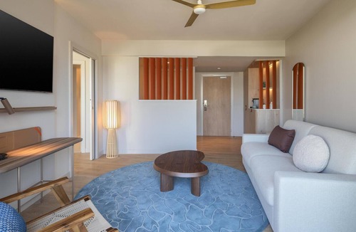 Villeneuve Loubet Beach Hotel | Marina Baie des Anges Hotel, Curio Collection by Hilton