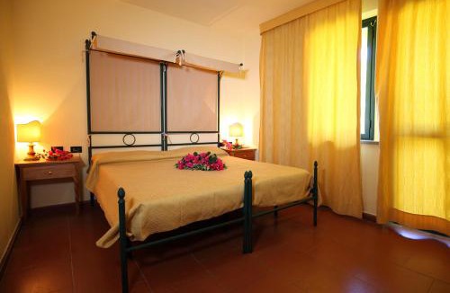 Botricello Hotel | Marina del Marchese
